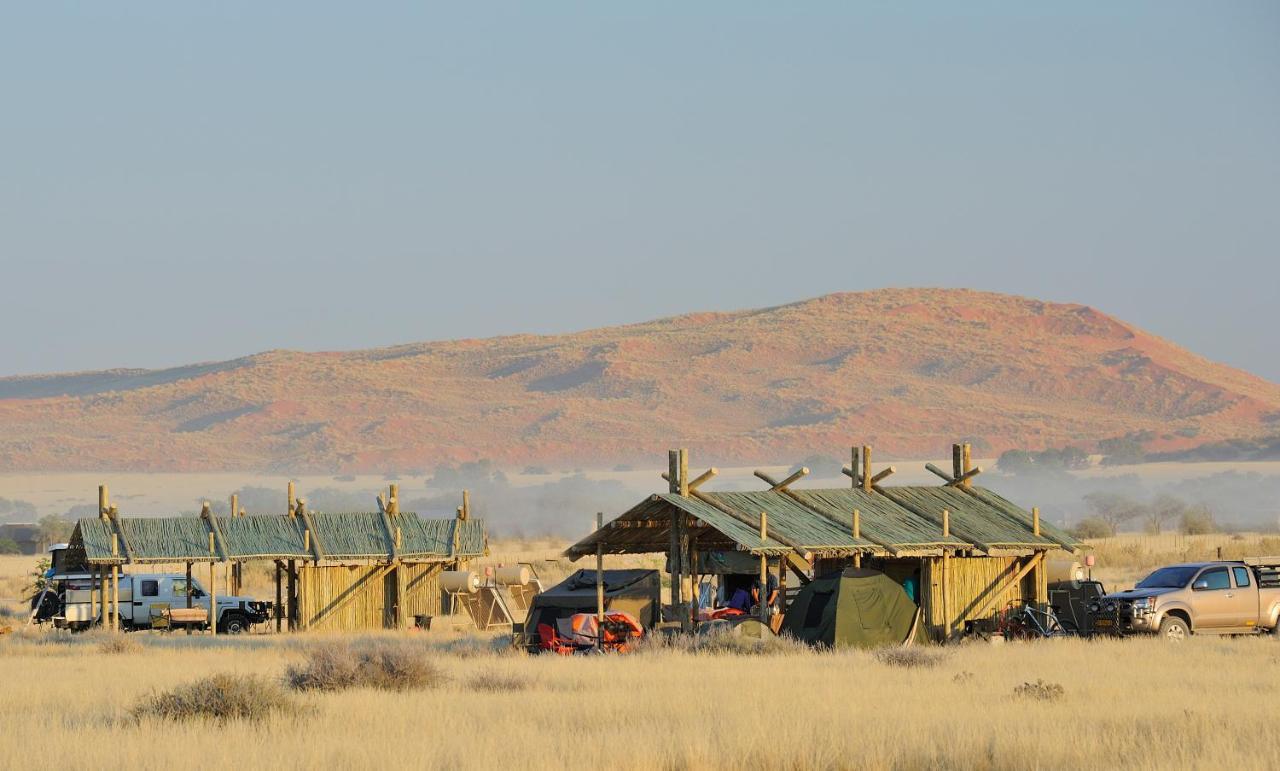 Sossus Oasis Campsite Sesriem Bagian luar foto