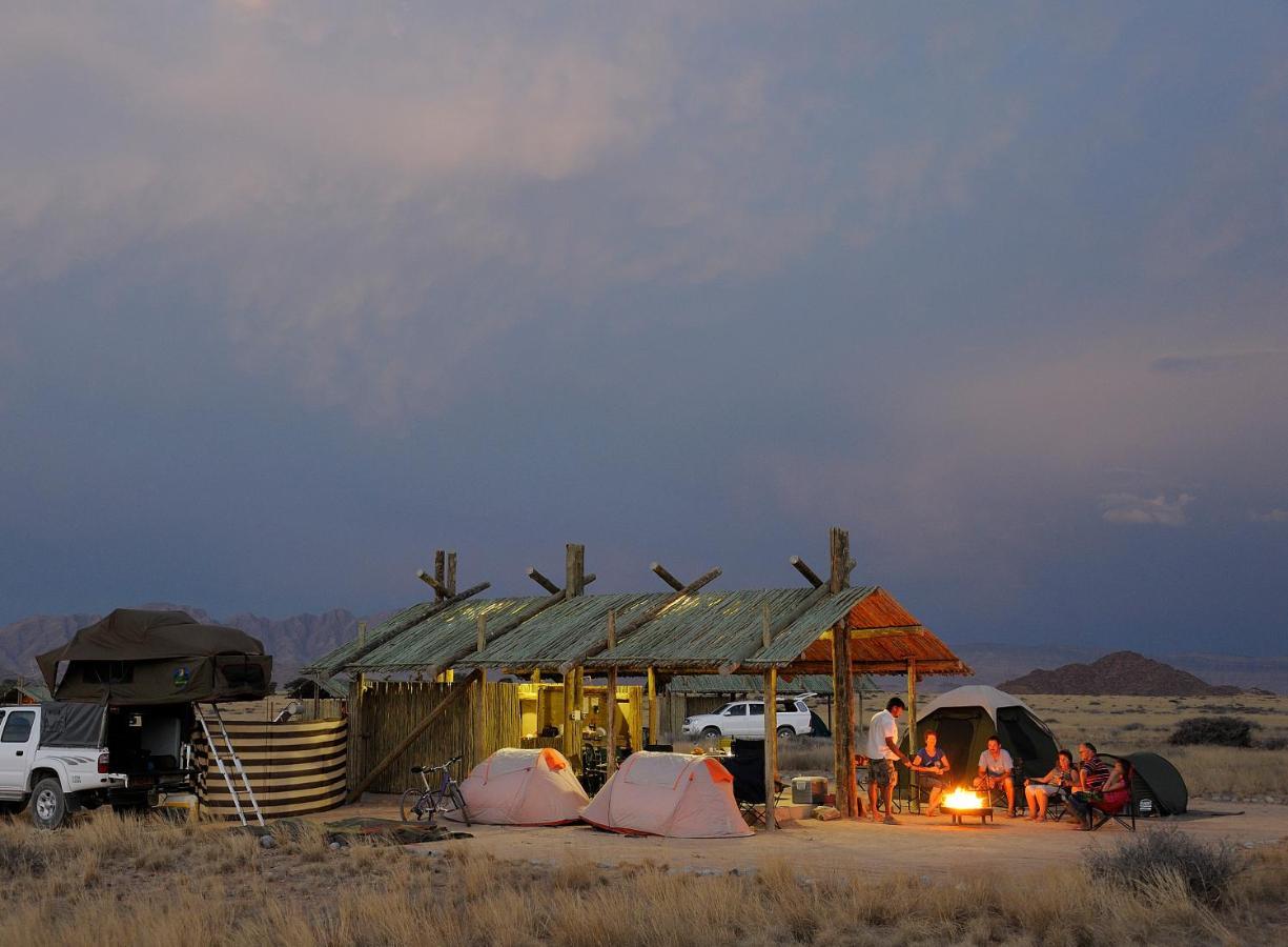 Sossus Oasis Campsite Sesriem Bagian luar foto