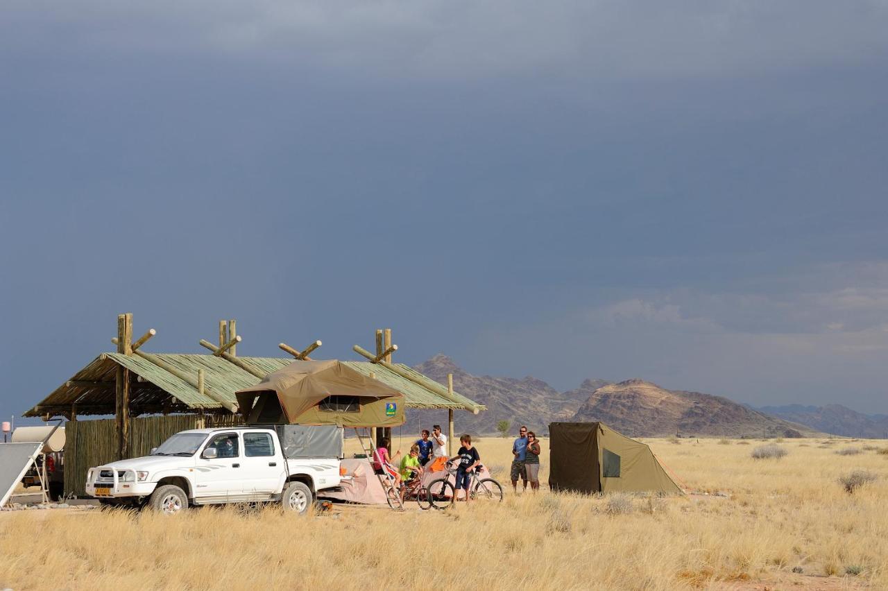Sossus Oasis Campsite Sesriem Bagian luar foto